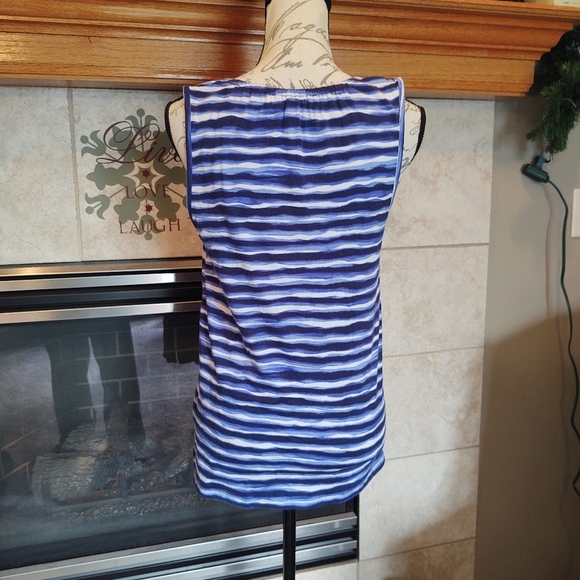 💥 3/$20 Michael Kors Small Sleeveless Top! - Picture 4 of 7